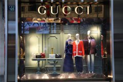 包袋撑起半边天的Gucci，2月手袋订货量锐减50%
